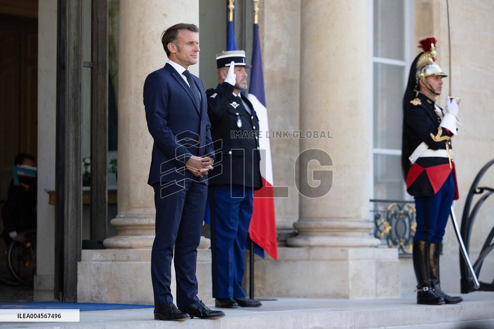 Emmanuel Macron Welcomes Malaysian Prime Minister - Paris RL