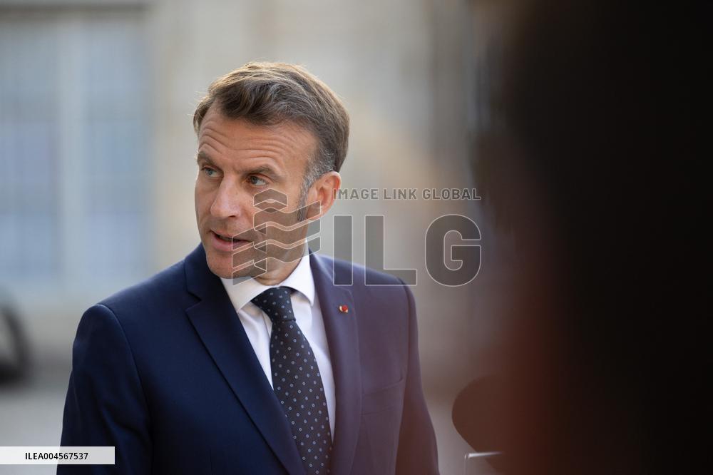 Emmanuel Macron Welcomes Malaysian Prime Minister - Paris RL