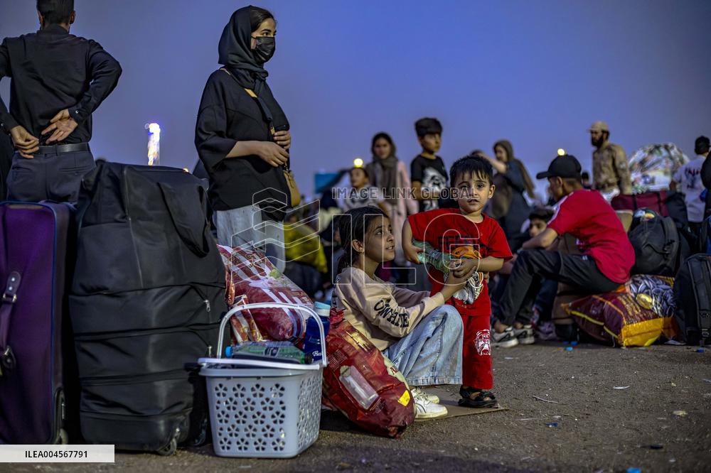 Afghan Immigrants Expelled From Iran - Herat