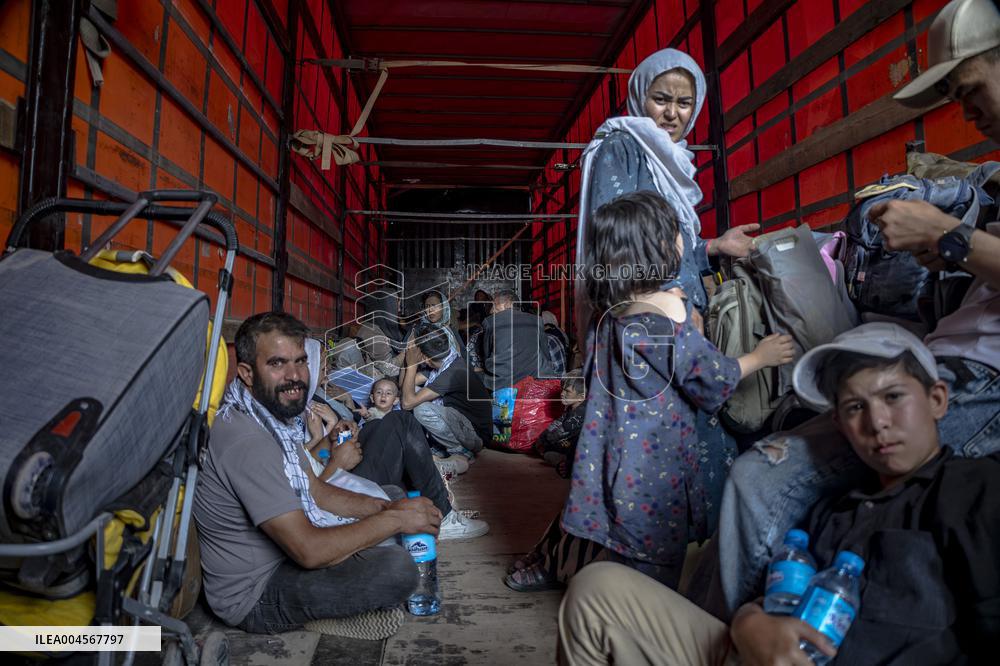 Afghan Immigrants Expelled From Iran - Herat