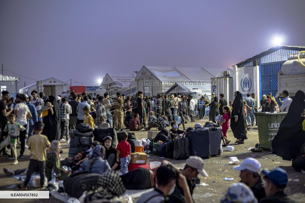 Afghan Immigrants Expelled From Iran - Herat