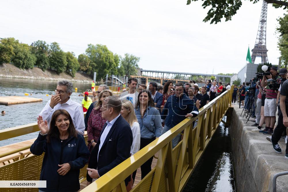 Opening day of the Grenelle Seine bathing site - Paris RL