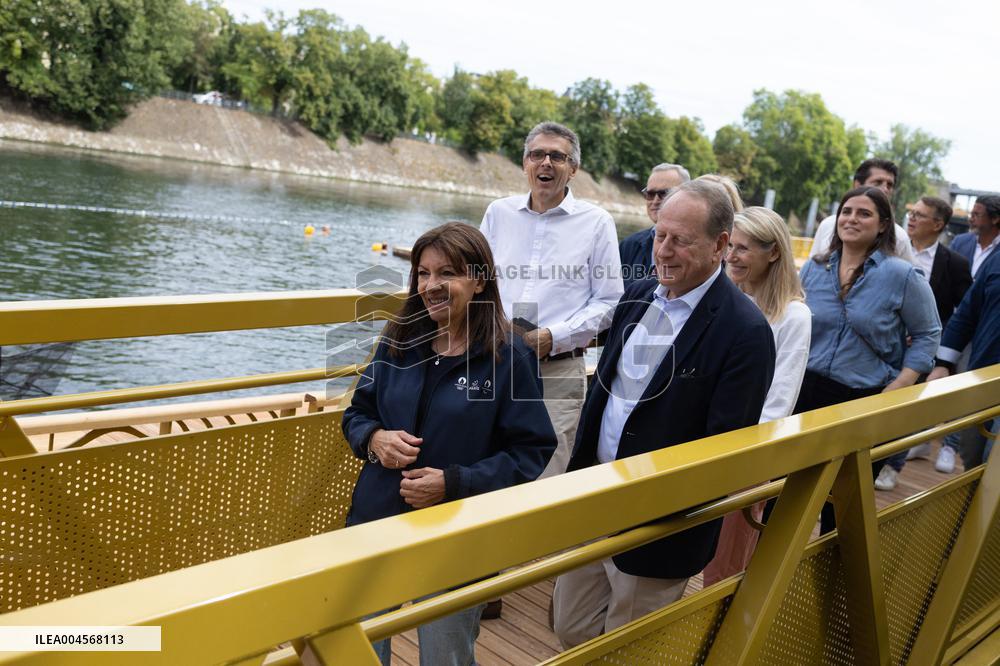 Opening day of the Grenelle Seine bathing site - Paris RL