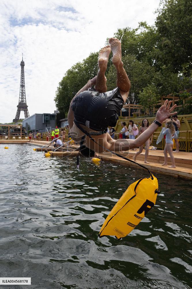 Opening day of the Grenelle Seine bathing site - Paris RL