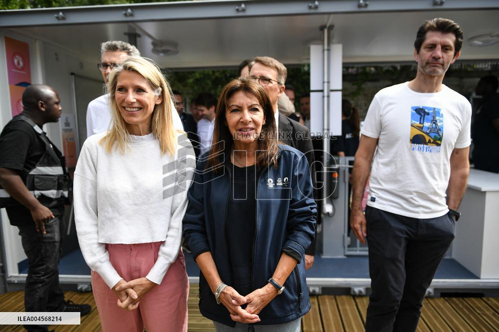 Opening Day Of The Grenelle Seine Bathing Site - Paris