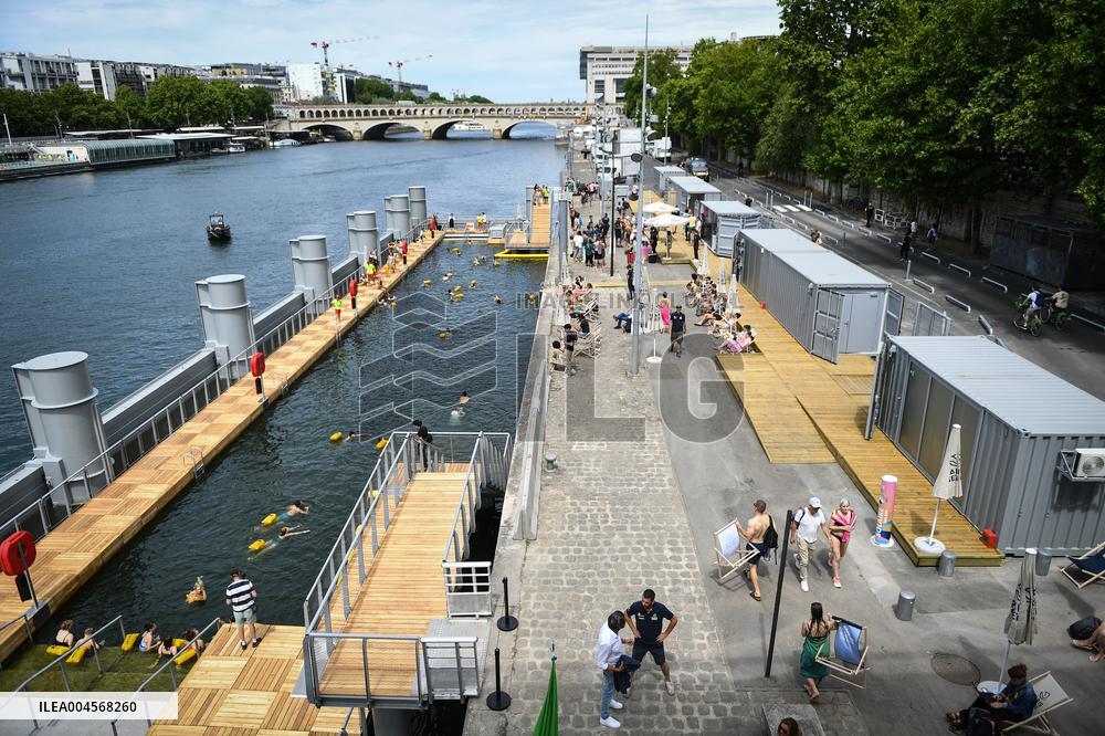 Opening Day Of The Grenelle Seine Bathing Site - Paris