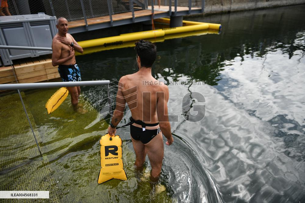 Opening Day Of The Grenelle Seine Bathing Site - Paris