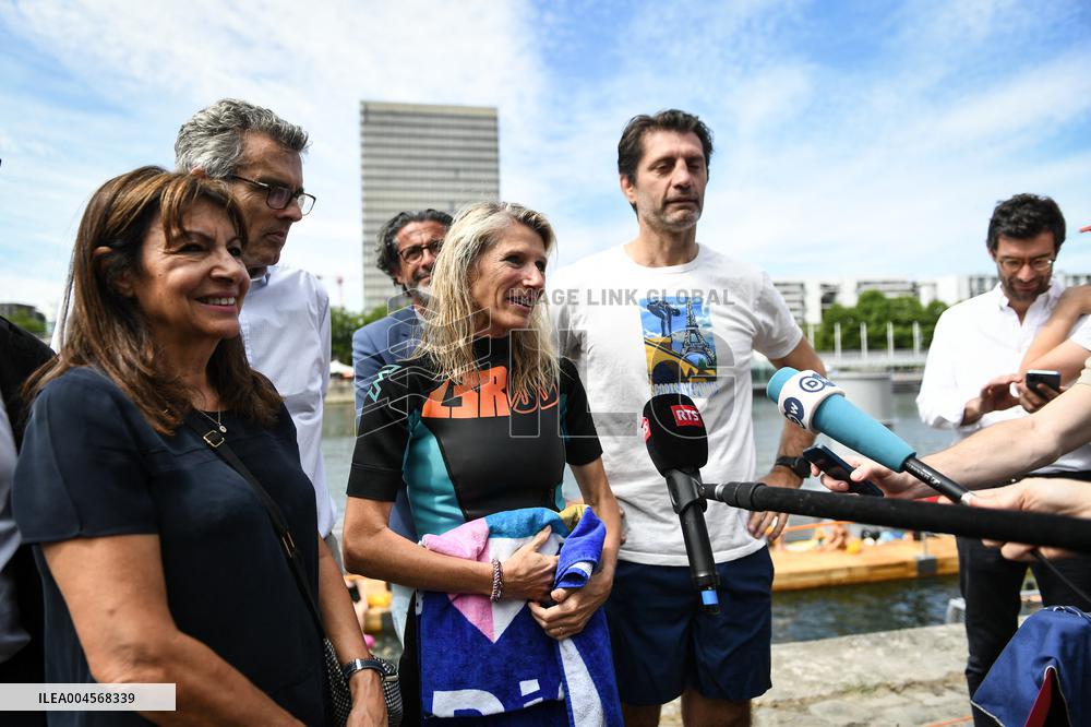Opening Day Of The Grenelle Seine Bathing Site - Paris