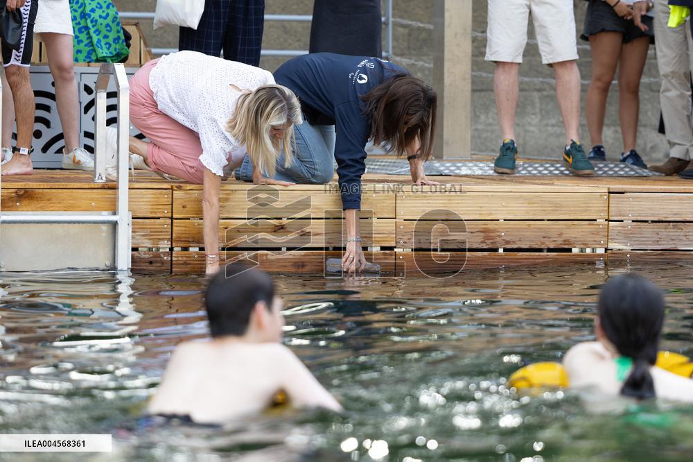 Opening day of the Pont Marie Seine bathing site - Paris RL