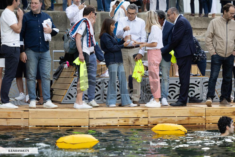 Opening day of the Pont Marie Seine bathing site - Paris RL