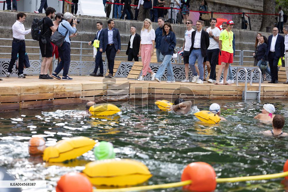 Opening day of the Pont Marie Seine bathing site - Paris RL