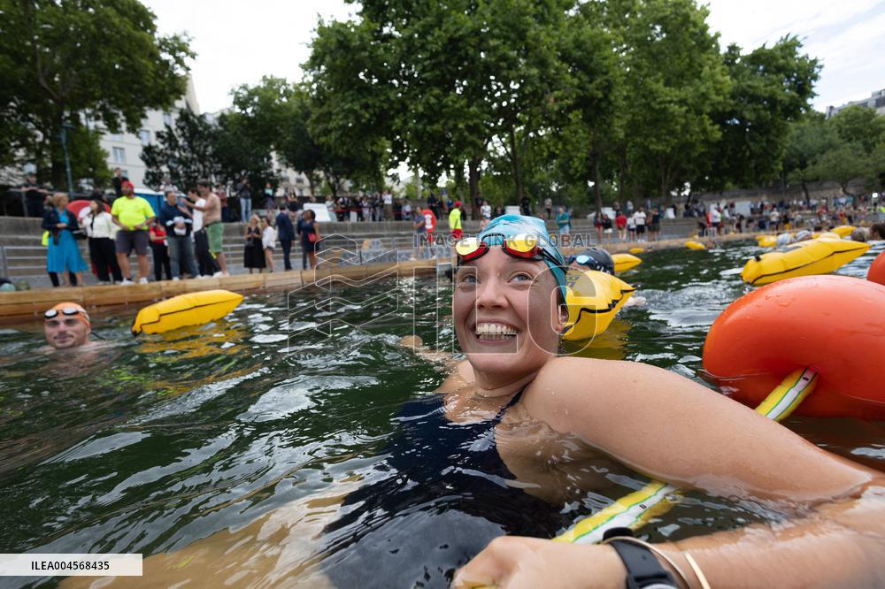 Opening day of the Pont Marie Seine bathing site - Paris RL