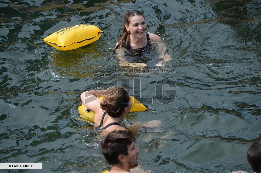 Bercy Swimming Inauguration - Paris