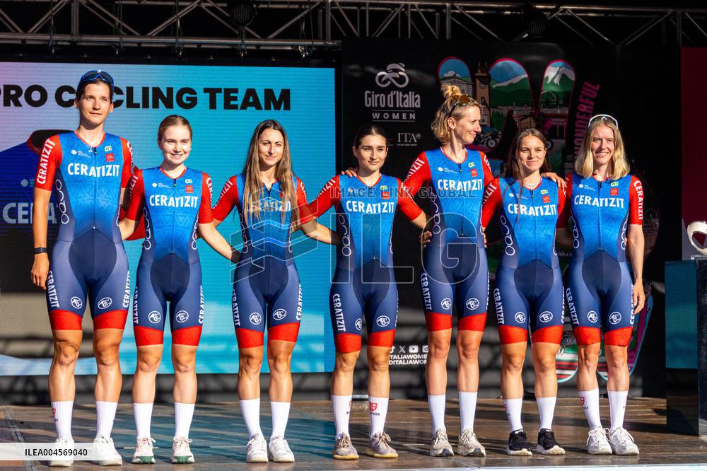 CICLISMO - Giro d'Italia - Giro d'Italia Women - Team Presentation