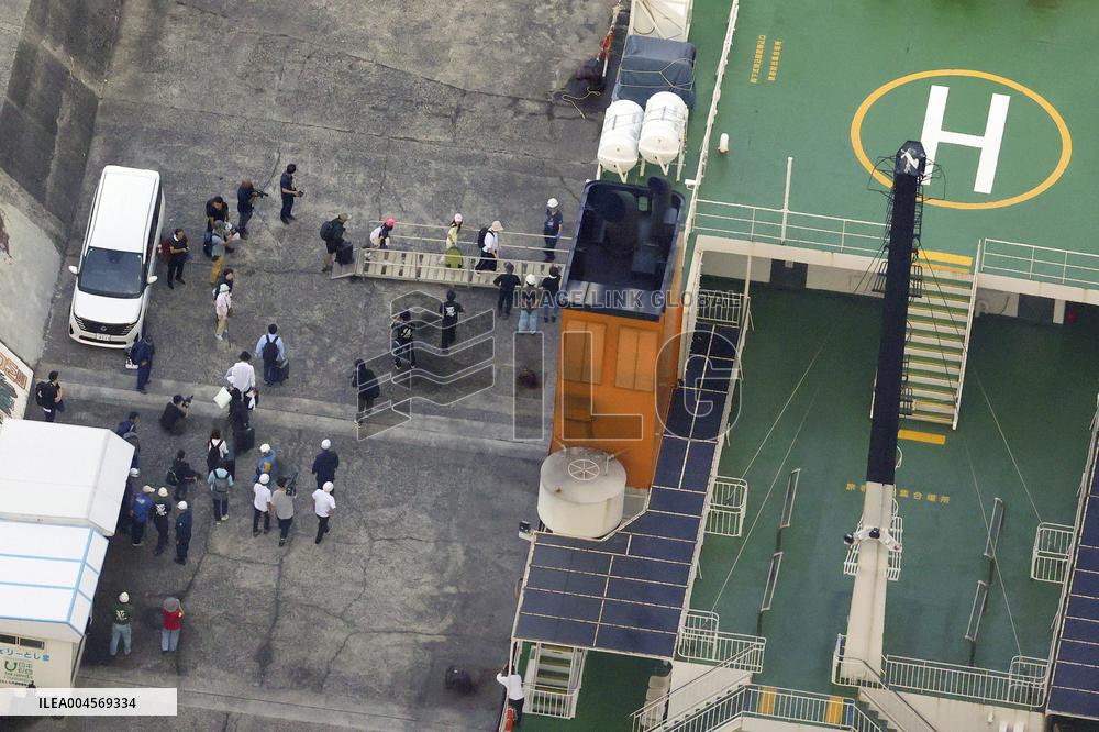 Evacuation from quake-hit island