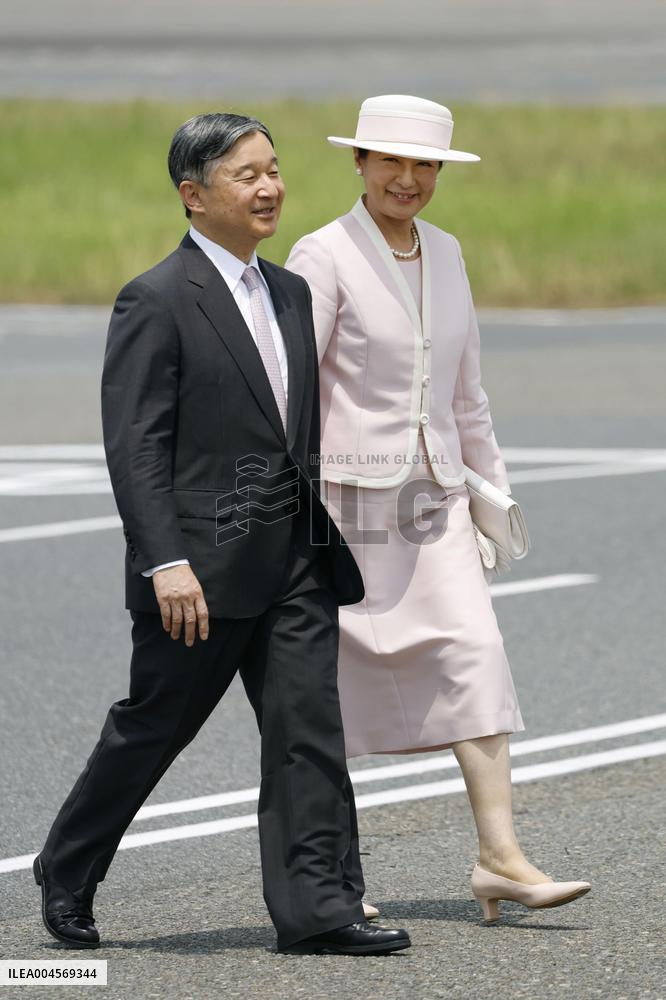 Emperor, empress off to Mongolia for state visit