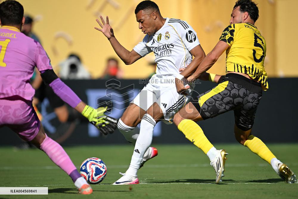 Real Madrid VS Dortmund - FIFA Club World Cup - New Jersey