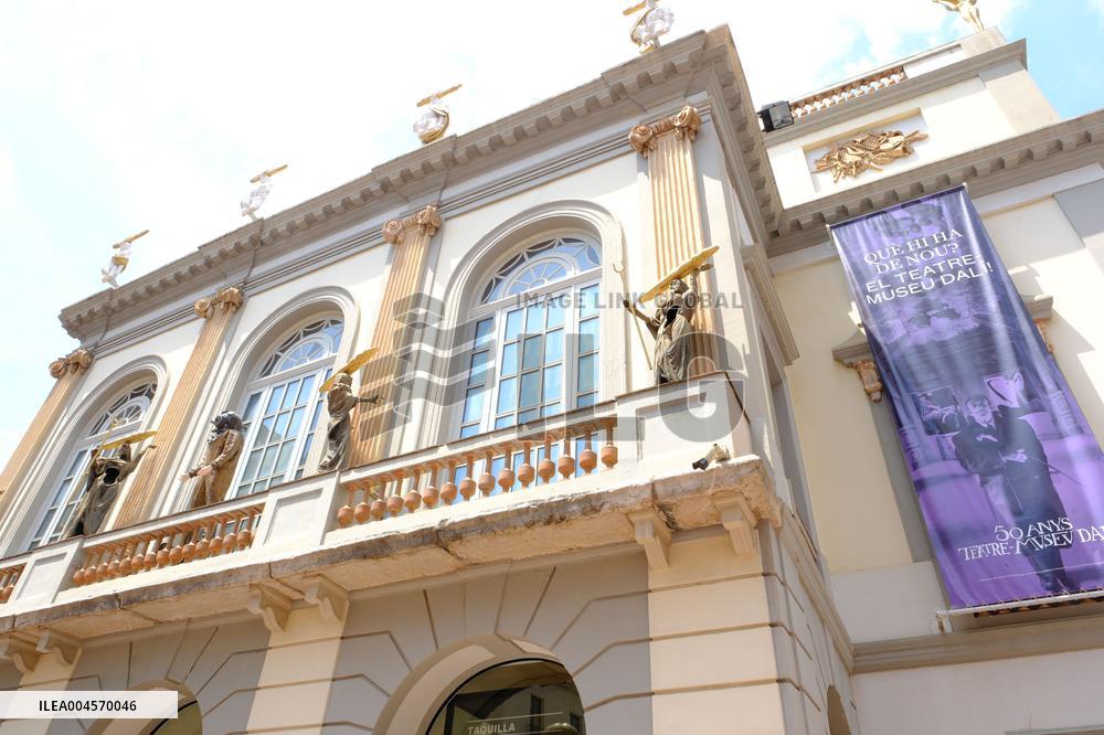 Dali Theatre and Museum Illustrations - Spain