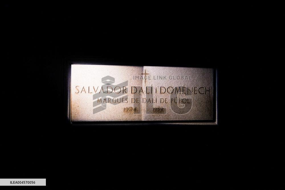 Dali Theatre and Museum Illustrations - Spain