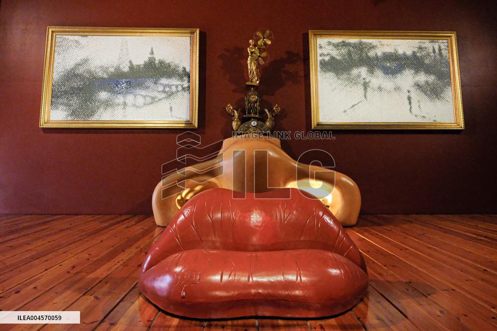 Dali Theatre and Museum Illustrations - Spain