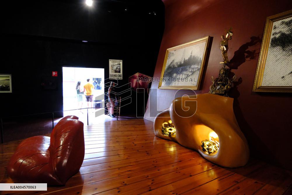 Dali Theatre and Museum Illustrations - Spain