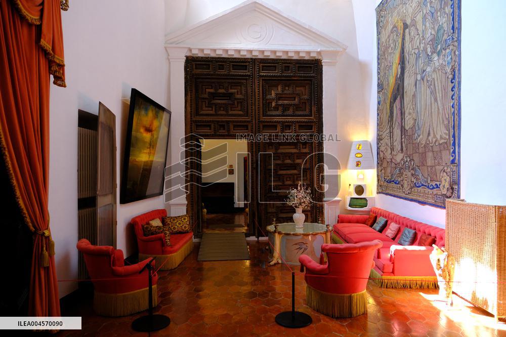 Gala Dali Castle Illustrations - Spain