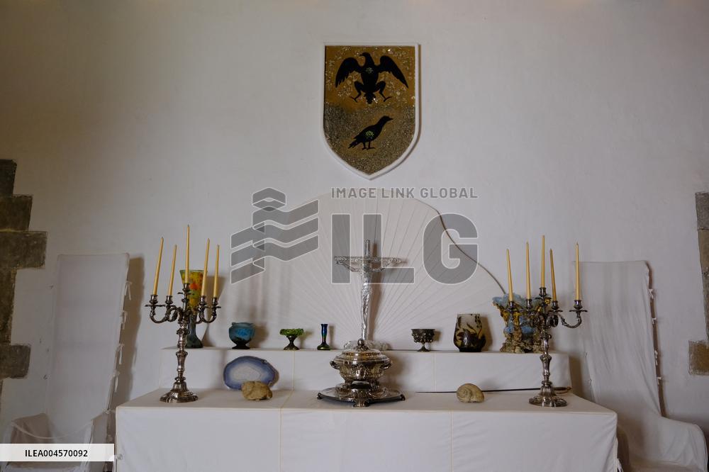 Gala Dali Castle Illustrations - Spain