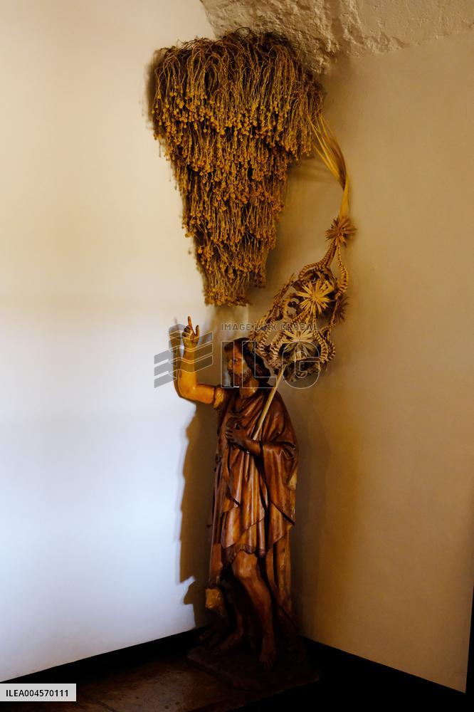 Gala Dali Castle Illustrations - Spain