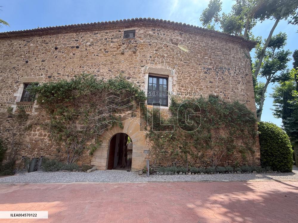 Gala Dali Castle Illustrations - Spain