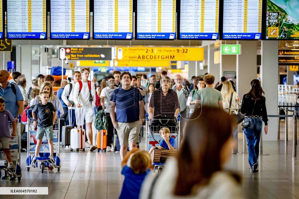 Illustration - Summer Holidays Airport Departures