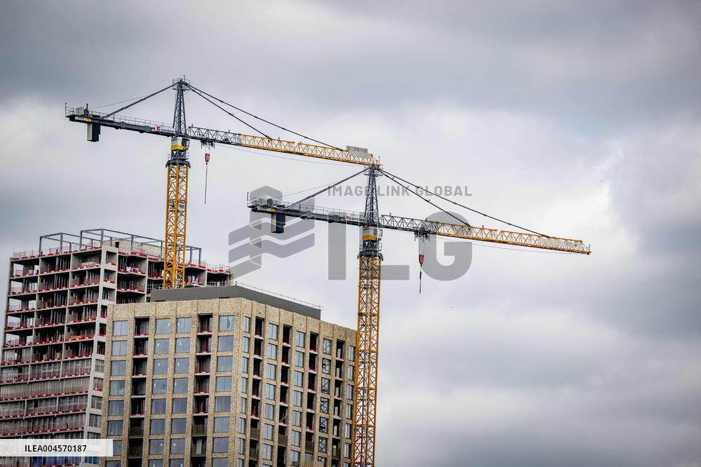 Illustration - Construction in The City