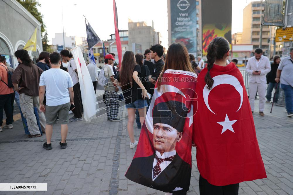 Anti Gouvernement Protest in Izmir -Turkey