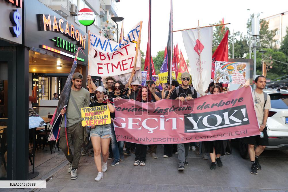 Anti Gouvernement Protest in Izmir -Turkey