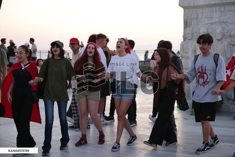 Anti Gouvernement Protest in Izmir -Turkey