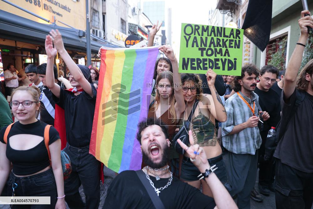 Anti Gouvernement Protest in Izmir -Turkey