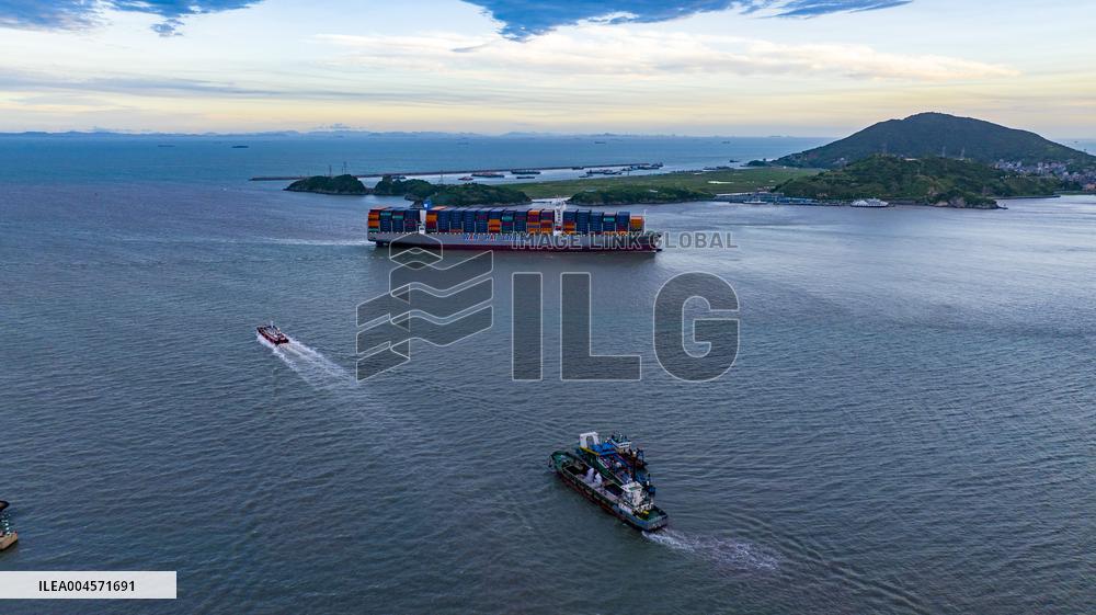 Shanghai Yangshan Deepwater Port Container Terminal