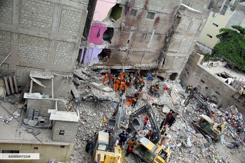 Residential Building Collapse In Karachi - Pakistan