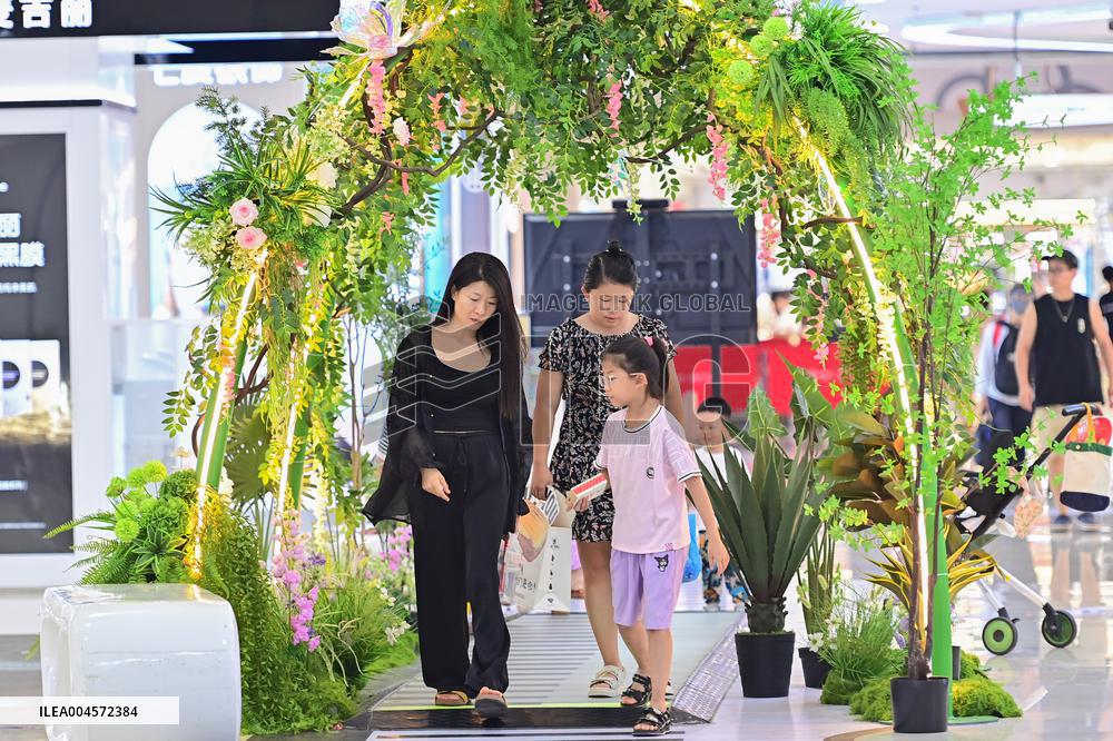 High Temperature Promotes Cooling Economy