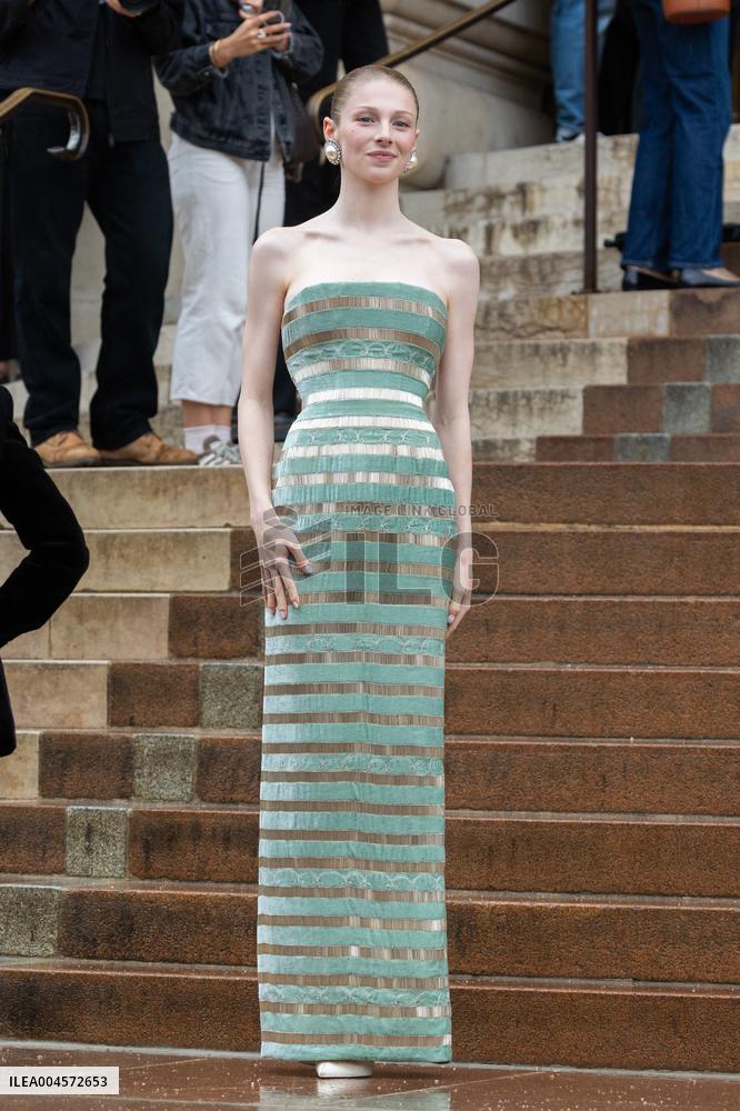 PFW Schiaparelli Outside Arrivals NB