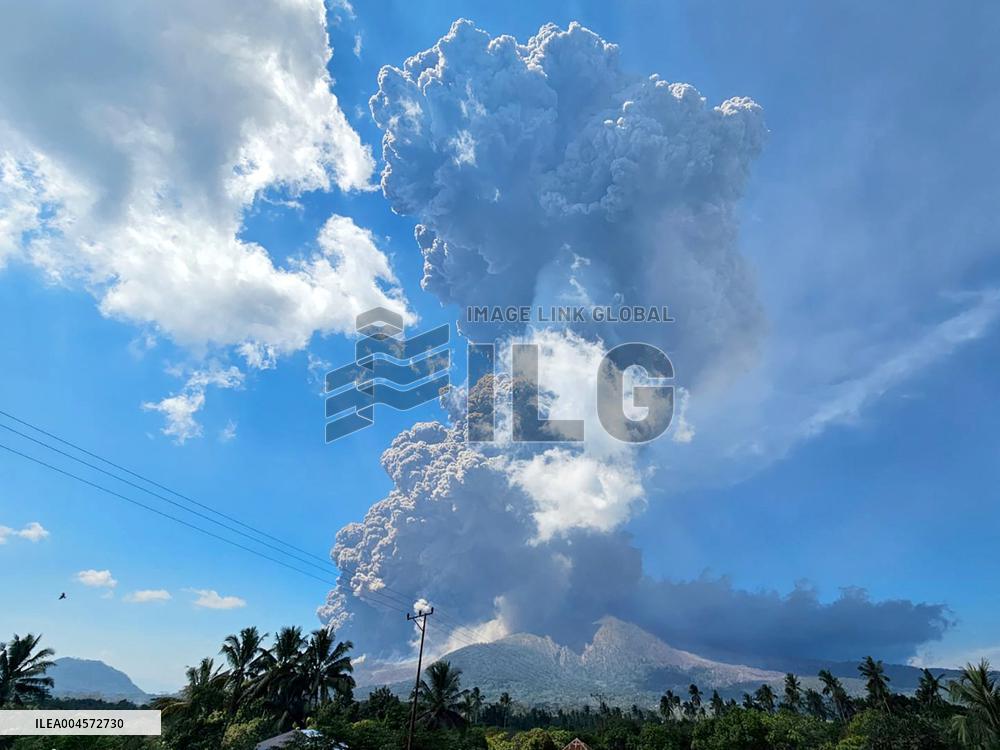 Volcanic Eruption of Indonesia's Mt Lewotobi