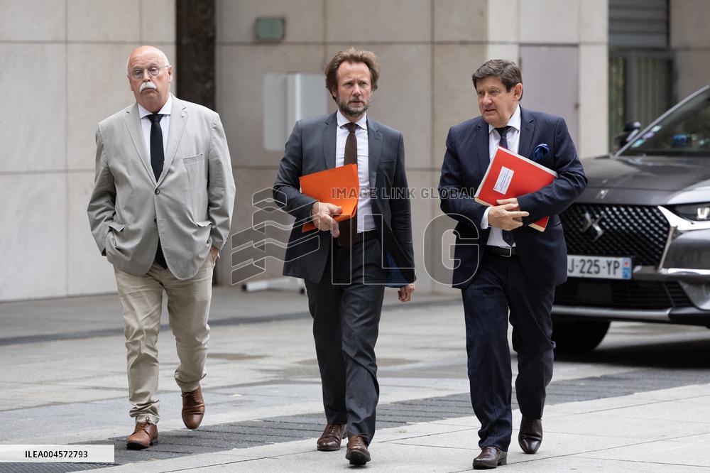 Socialist Party Members arrive for a meeting about the preparation of the 2026 Budget at Bercy - Paris RL