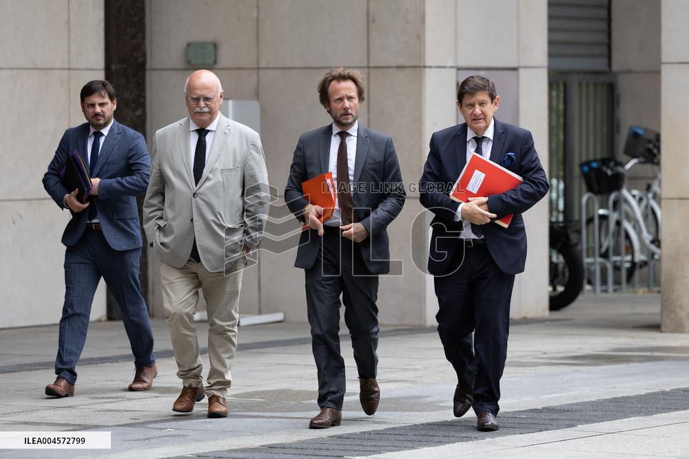 Socialist Party Members arrive for a meeting about the preparation of the 2026 Budget at Bercy - Paris RL