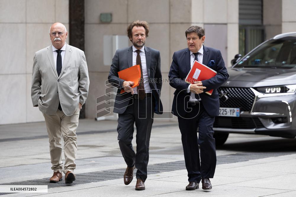 Socialist Party Members arrive for a meeting about the preparation of the 2026 Budget at Bercy - Paris RL