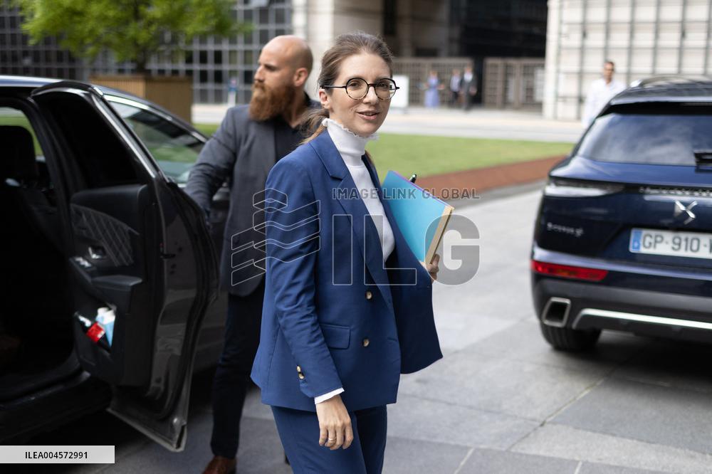 Socialist Party Members arrive for a meeting about the preparation of the 2026 Budget at Bercy - Paris RL