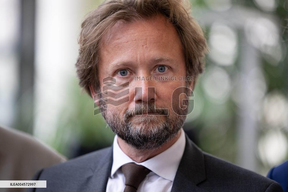 Socialist Party Members arrive for a meeting about the preparation of the 2026 Budget at Bercy - Paris RL