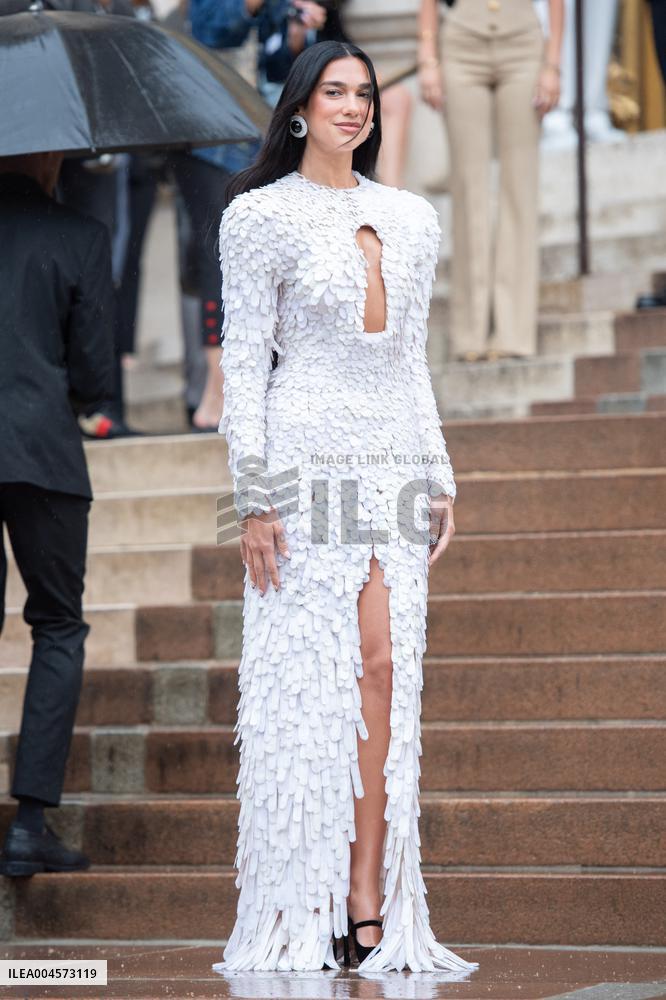 PFW Schiaparelli Arrivals AM