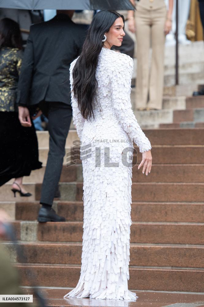 PFW Schiaparelli Arrivals AM