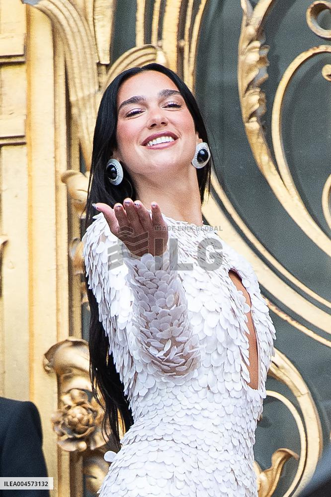 PFW Schiaparelli Arrivals AM