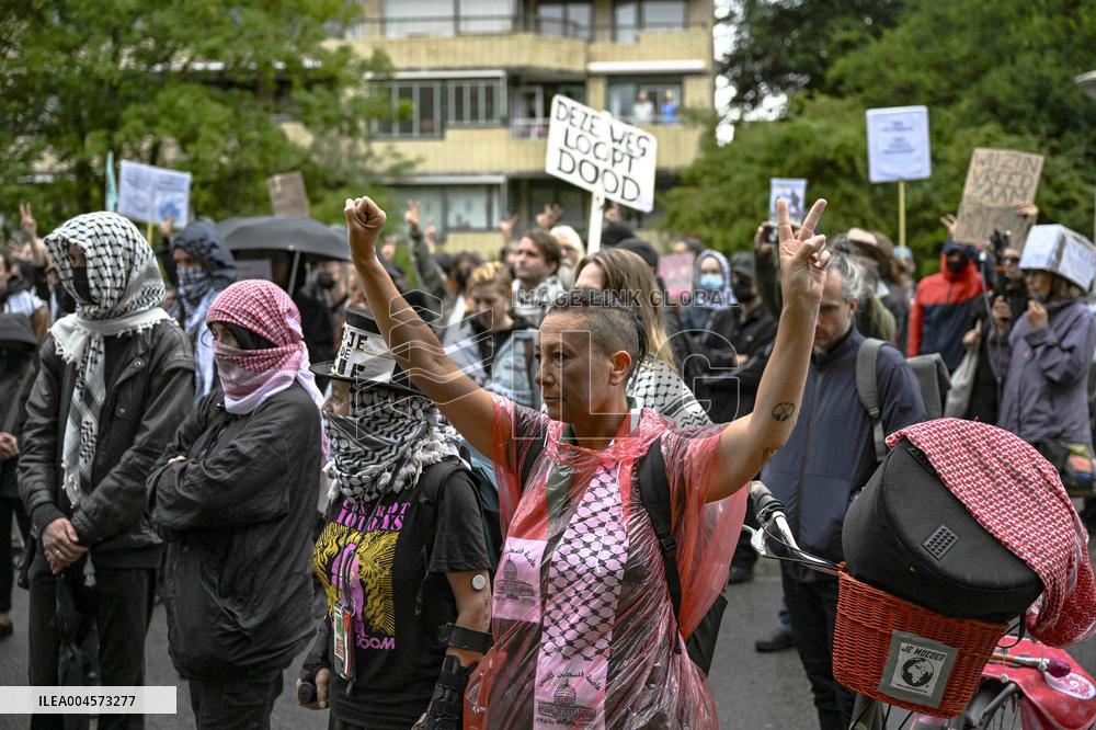Protest Against Mass Arrests - The Hague