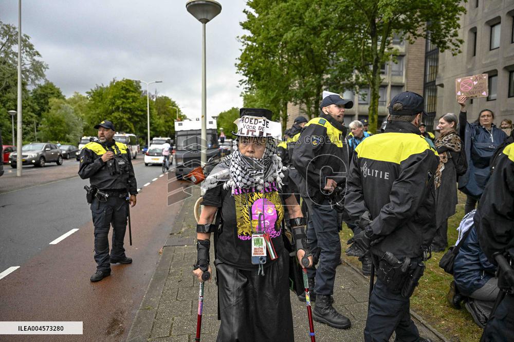 Protest Against Mass Arrests - The Hague